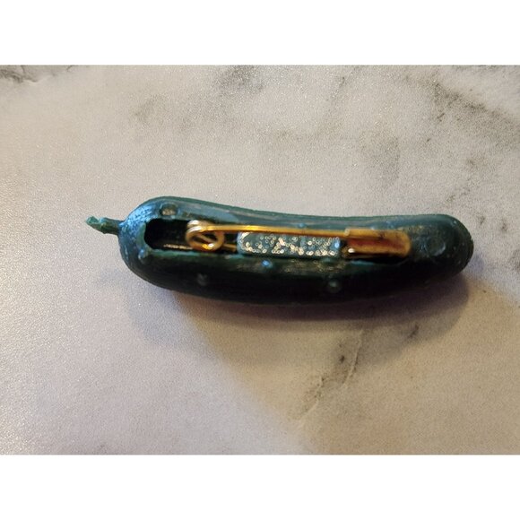 Vintage Heinz 57 Green Pickle Lapel Pins Set of 5 - Picture 4 of 5